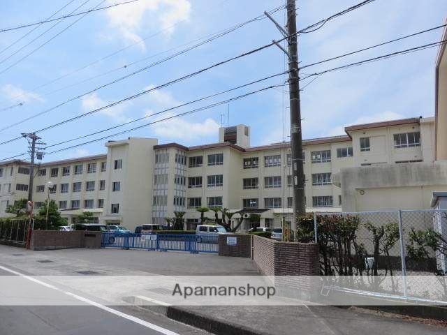 小学校　高洲小学校（小学校）まで1204m