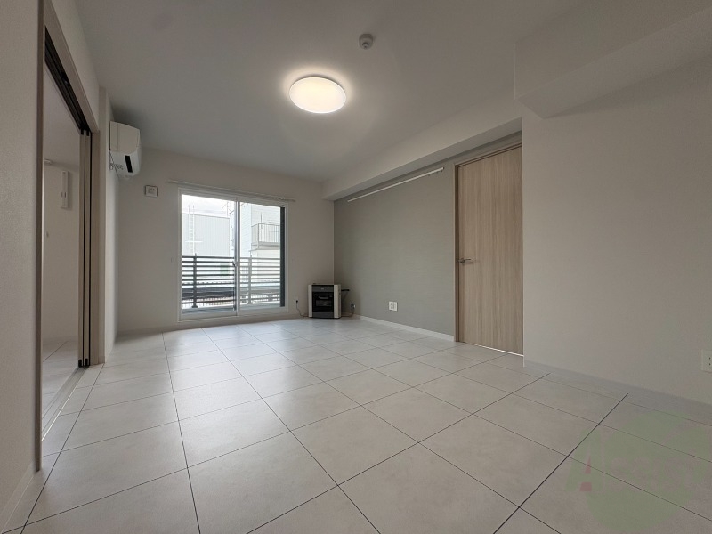 居室・リビング　広々としたリビングですね。使い勝手がよさそうですね！