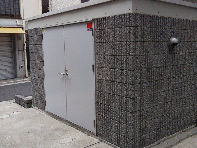 その他　ごみ捨て場