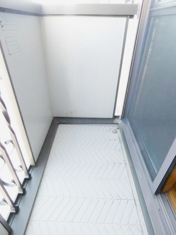 バルコニー　図面と現状に相違がある場合には現状を優先