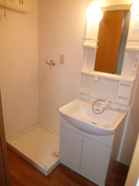 洗面設備　脱衣所としてもご利用下さい！