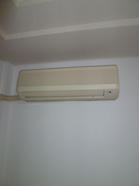 その他設備　エアコン１基完備しております！