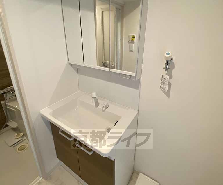 洗面設備　独立洗面台