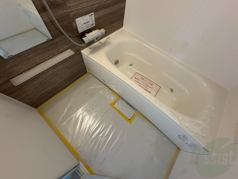 バス・シャワールーム　お風呂になります。一日の疲れを癒してくださいね。