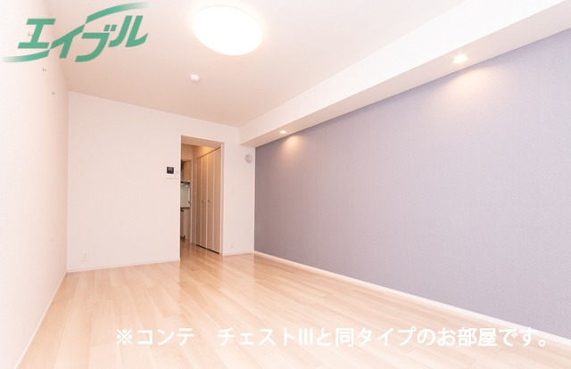 居室・リビング　同型参考写真