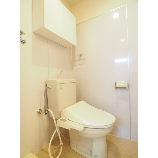 トイレ　トイレは温水洗浄便座