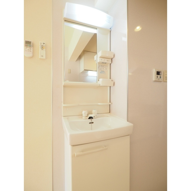 洗面設備　独立洗面台付き