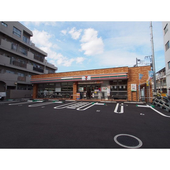 コンビニ　セブンイレブン中野坂上駅西店（コンビニ）まで60m