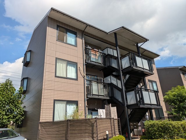 建物外観　パストラル・グリーン　A棟・鉄骨造