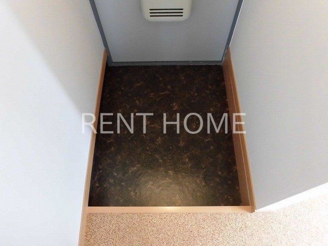 玄関　別タイプのお部屋の写真です