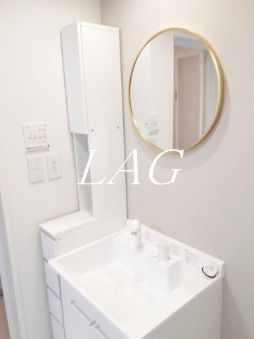 洗面設備　独立洗面台です。