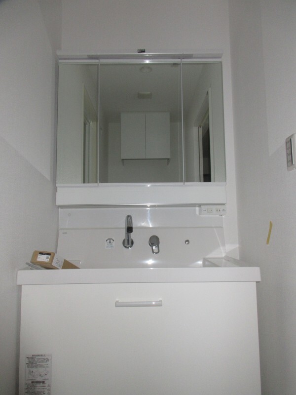 洗面設備　広い洗面スペース