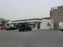 コンビニ　ファミリーマート高崎飯塚町店（コンビニ）まで666m