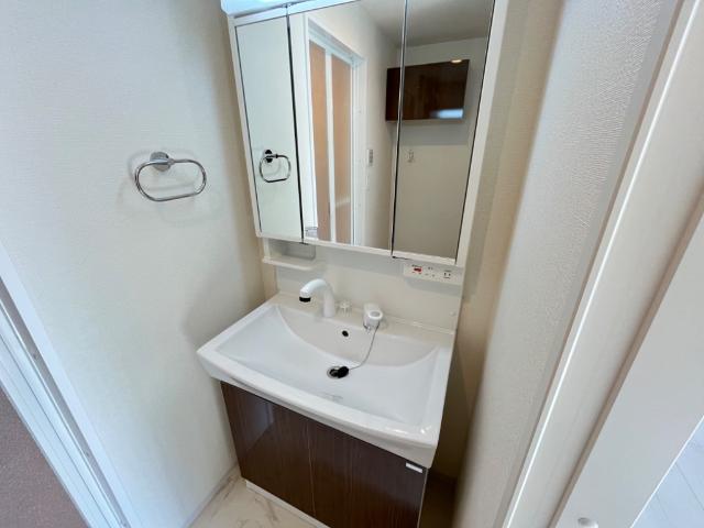 洗面設備　洗髪洗面化粧台（イメージ）