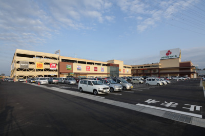 ショッピングセンター　ピオニウォーク東松山（ショッピングセンター）まで773m