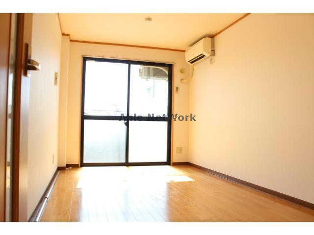 居室・リビング　別部屋写真