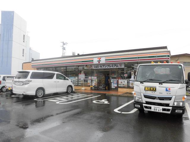 コンビニ　コンビニ（コンビニ）まで600m