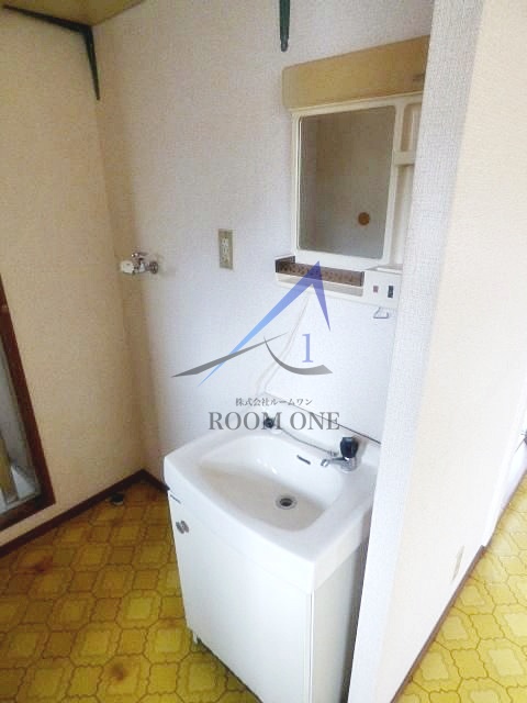 洗面設備　洗面台です。