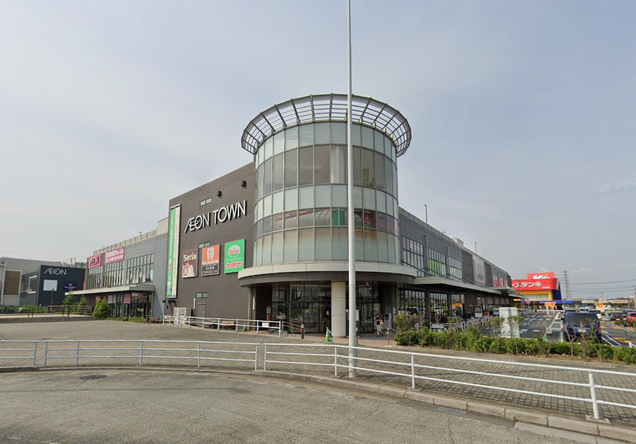 スーパー　Food　warehouseイオンタウン吉川美南店（スーパー）まで1306m