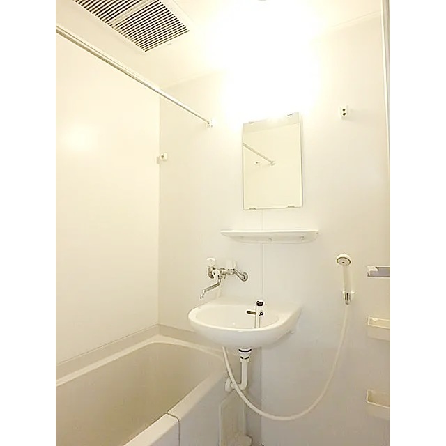 バス・シャワールーム　きれいなお風呂です