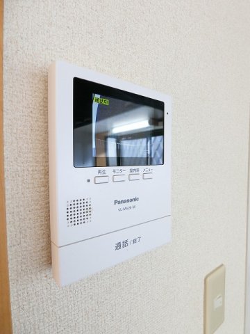 セキュリティ　防犯対策に有効なカメラ付きインターホン！録画機能が付いている