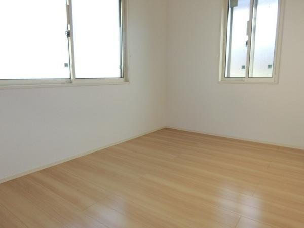 その他部屋・スペース　明るい洋室！