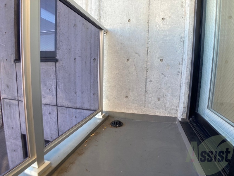 バルコニー　バルコニーです。洗濯物を干したり一息ついたりできますね！