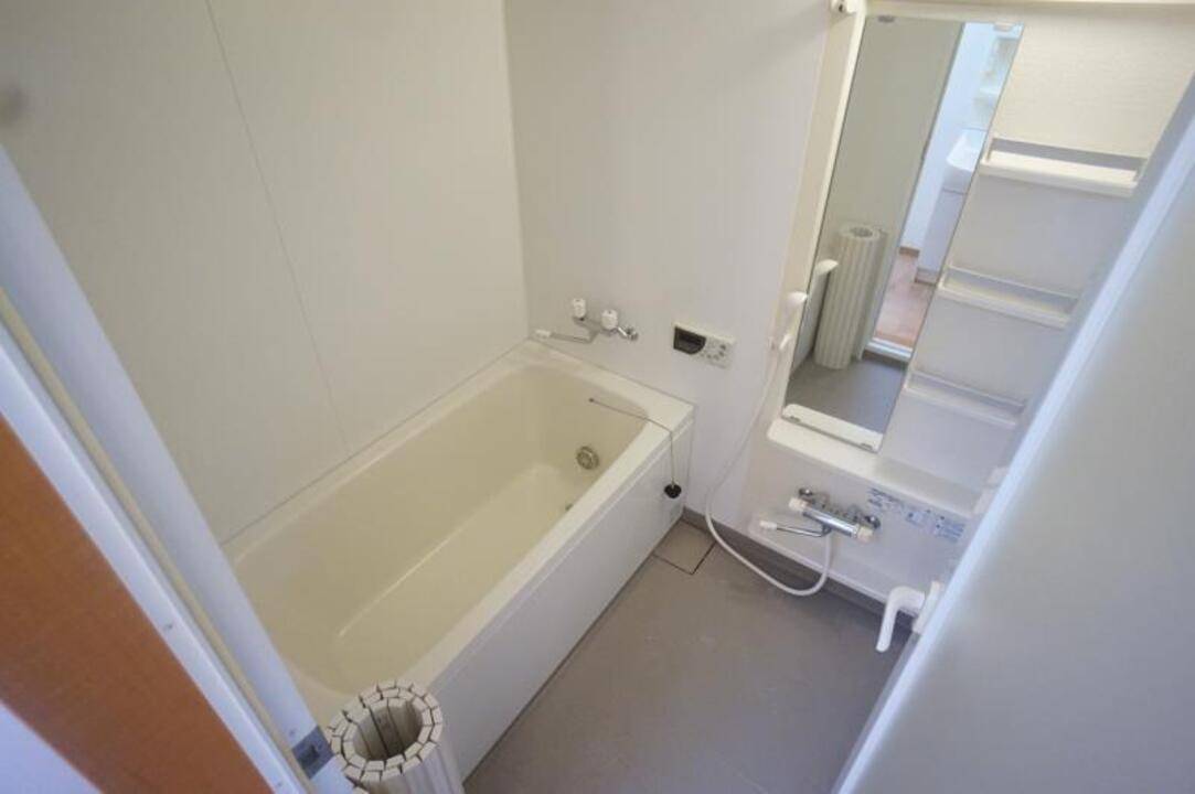 バス・シャワールーム　浴室