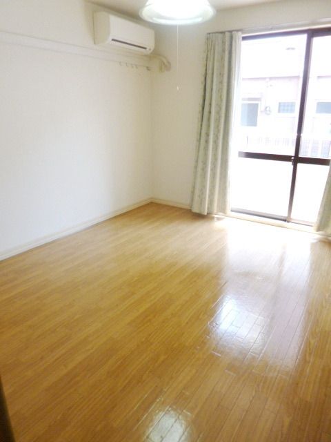 居室・リビング　★日当たり良好★