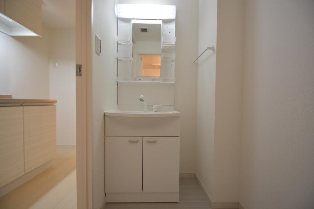 洗面設備　洗髪洗面化粧台