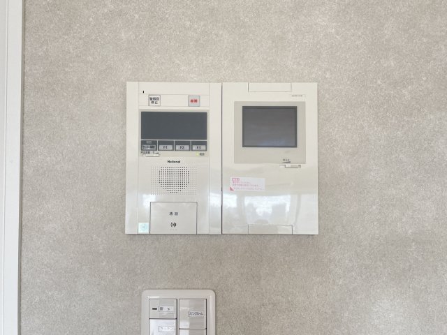 セキュリティ　モニター付インターホン