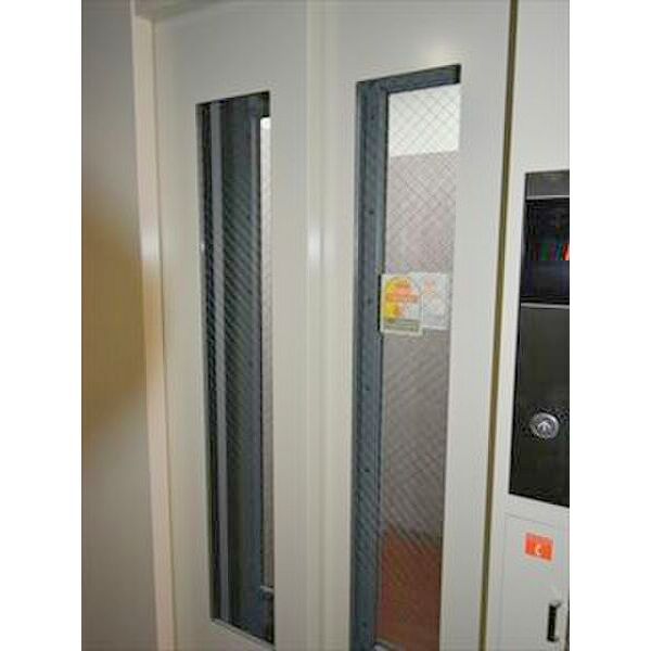 その他設備　エレベータ