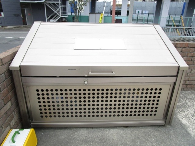 その他共有部分　入居者専用ゴミストッカー