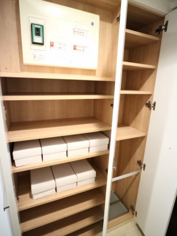 玄関　※参考写真