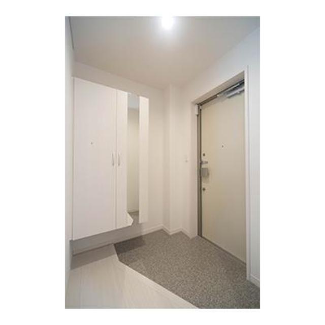 玄関　※写真は同タイプ住戸です。