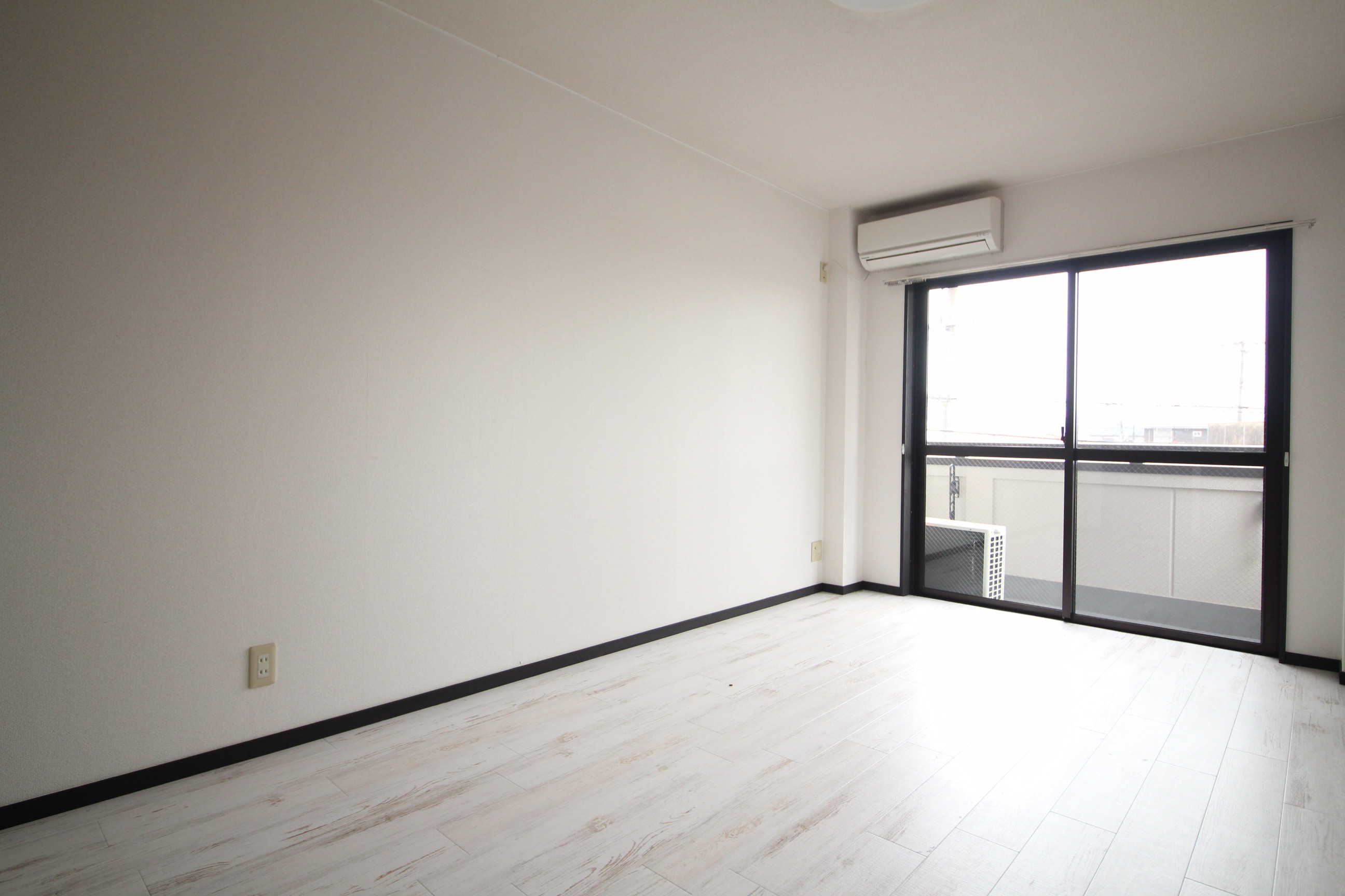 居室・リビング　シンプルな7.5帖居室♪