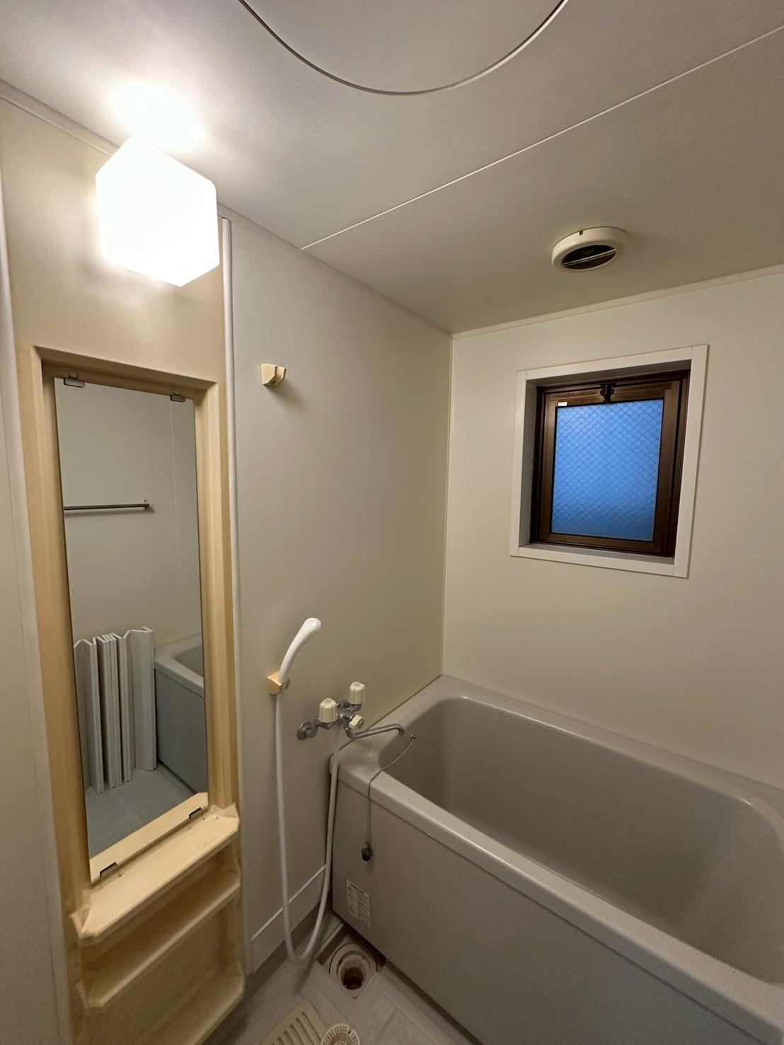 バス・シャワールーム　浴室