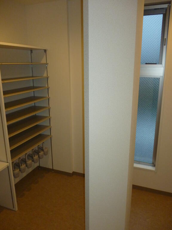 その他　シューズクロークスペース