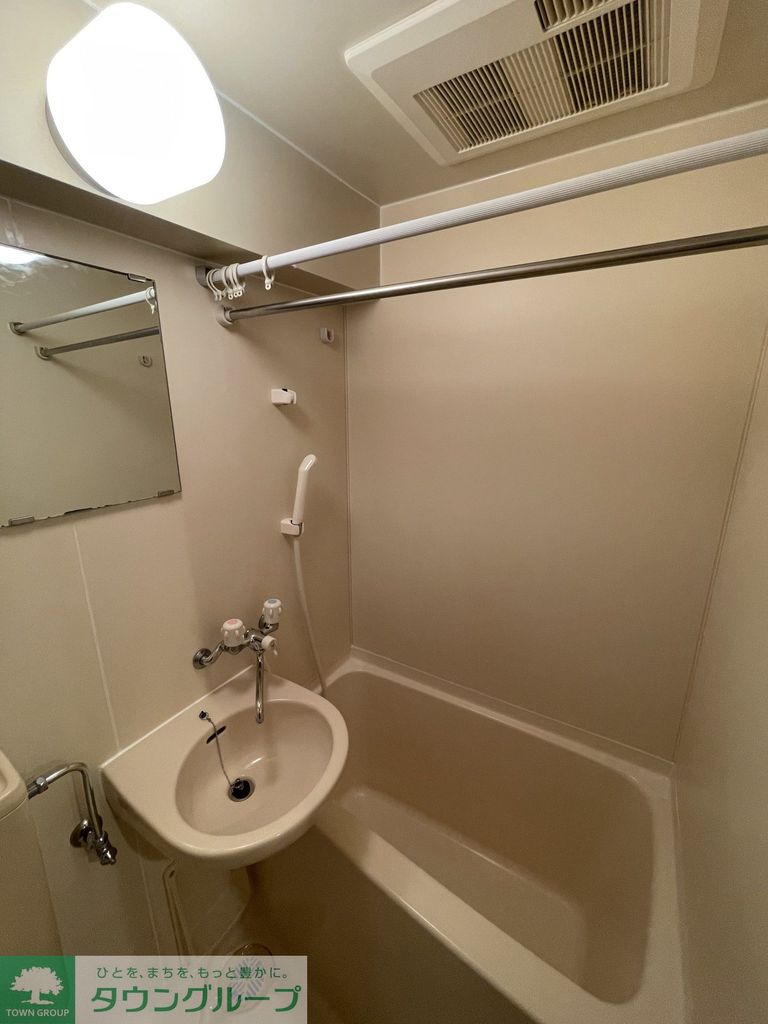 バス・シャワールーム　バス