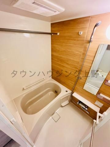 バス・シャワールーム　バス