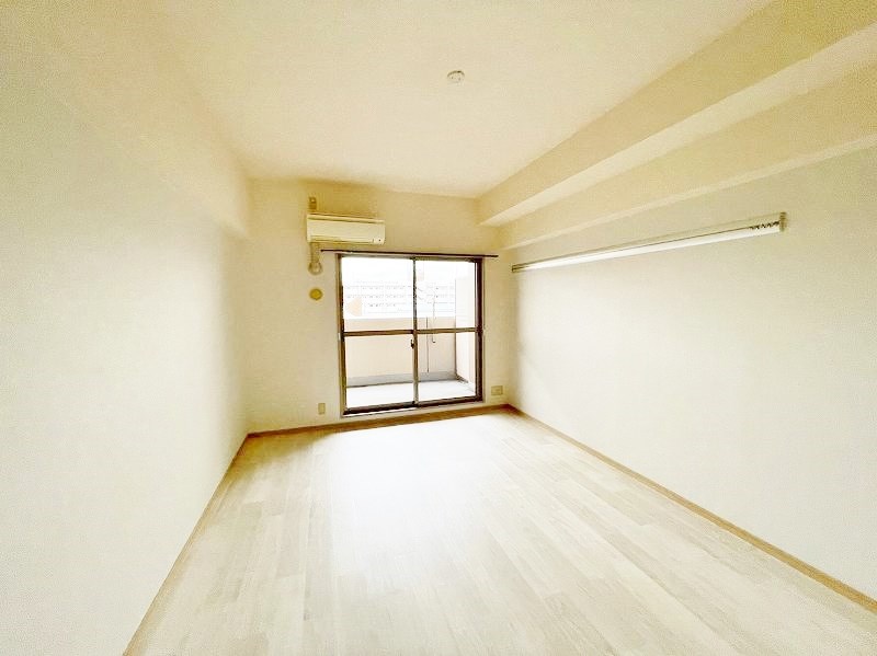 居室・リビング　★洋室9帖★