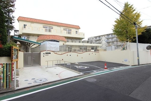 幼稚園・保育園　三田かしのみ保育園（幼稚園・保育園）まで958m