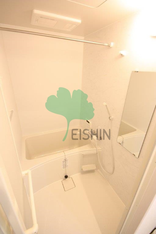 バス・シャワールーム　清潔感のある浴室です！