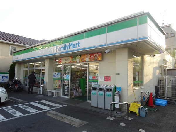 コンビニ　ファミリーマート 松原六丁目店（コンビニ）まで292m