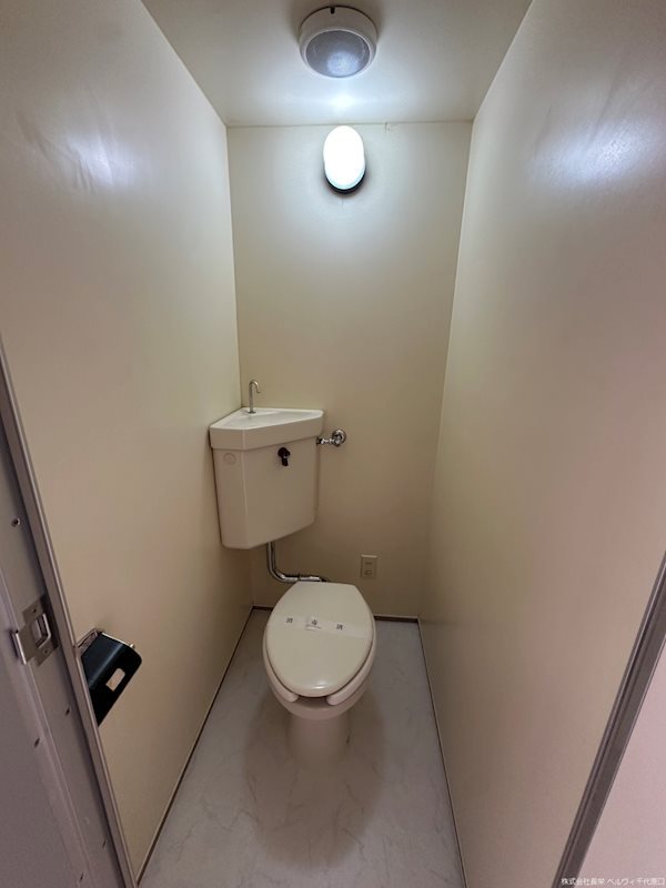 トイレ　※類似タイプ・別号室の写真です★（実際のお部屋とは異なります