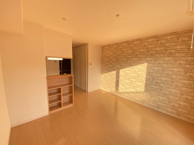 居室・リビング　同じ階の他号室の写真です。