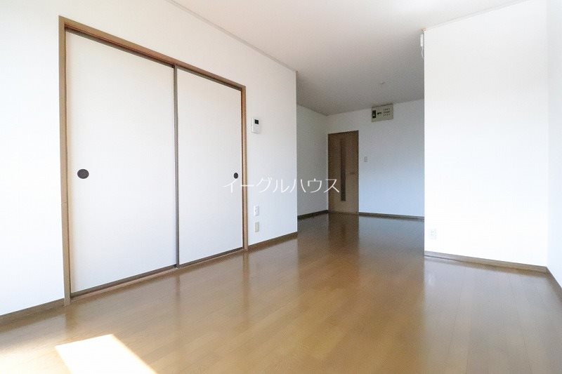 居室・リビング　別部屋の写真使用