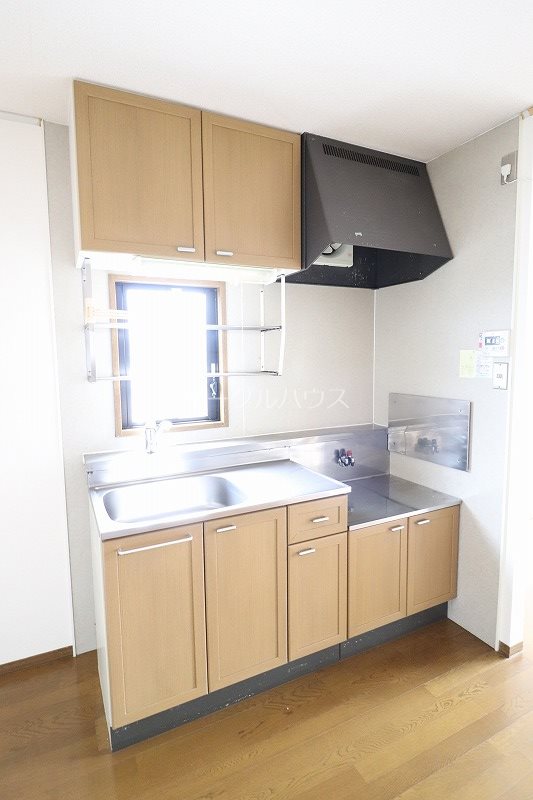 キッチン　別部屋の写真使用