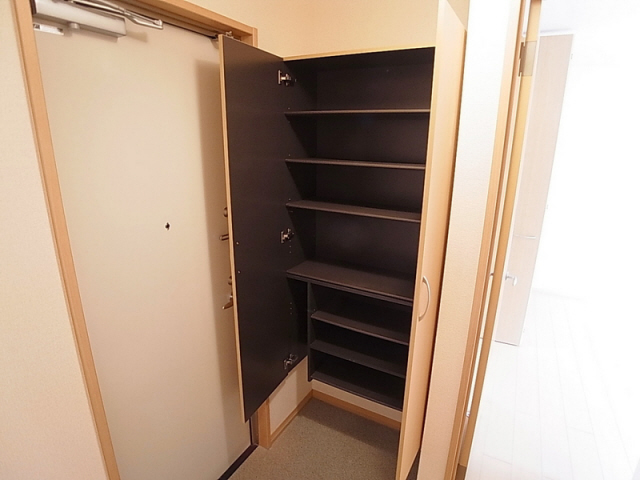 玄関　大きなシューズＢＯＸ