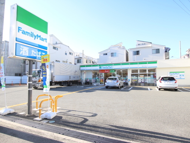 コンビニ　ファミリーマート　加島駅東口（コンビニ）まで405m